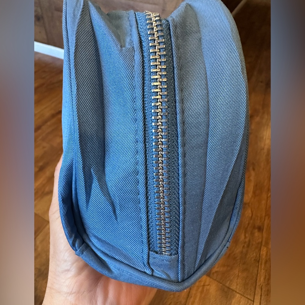 VIP Gift Prada Blue Men's Bag - Picture 4 of 12